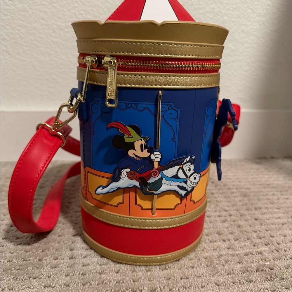 Disney Carousel - Loungefly - Brave Little Tailor - Crossbody Bag - Picture 3 of 4